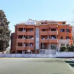 Luxury Apartment Ela