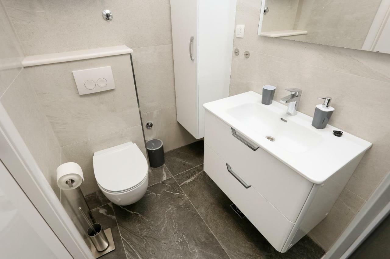 Luxury Ela 3*